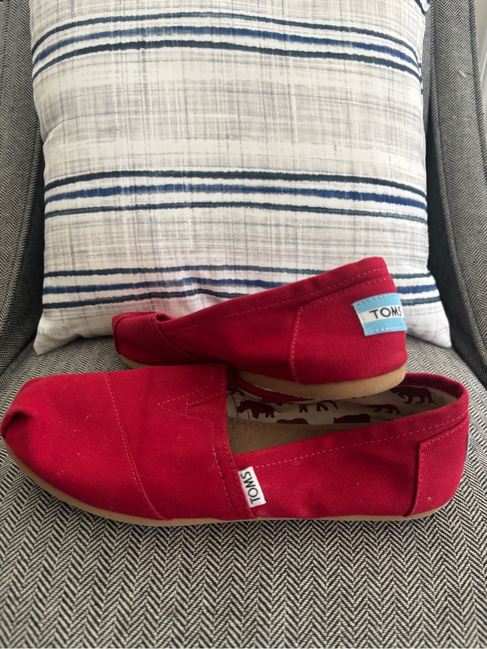 TOMS Classic Slip-On Canvas Shoe in Red